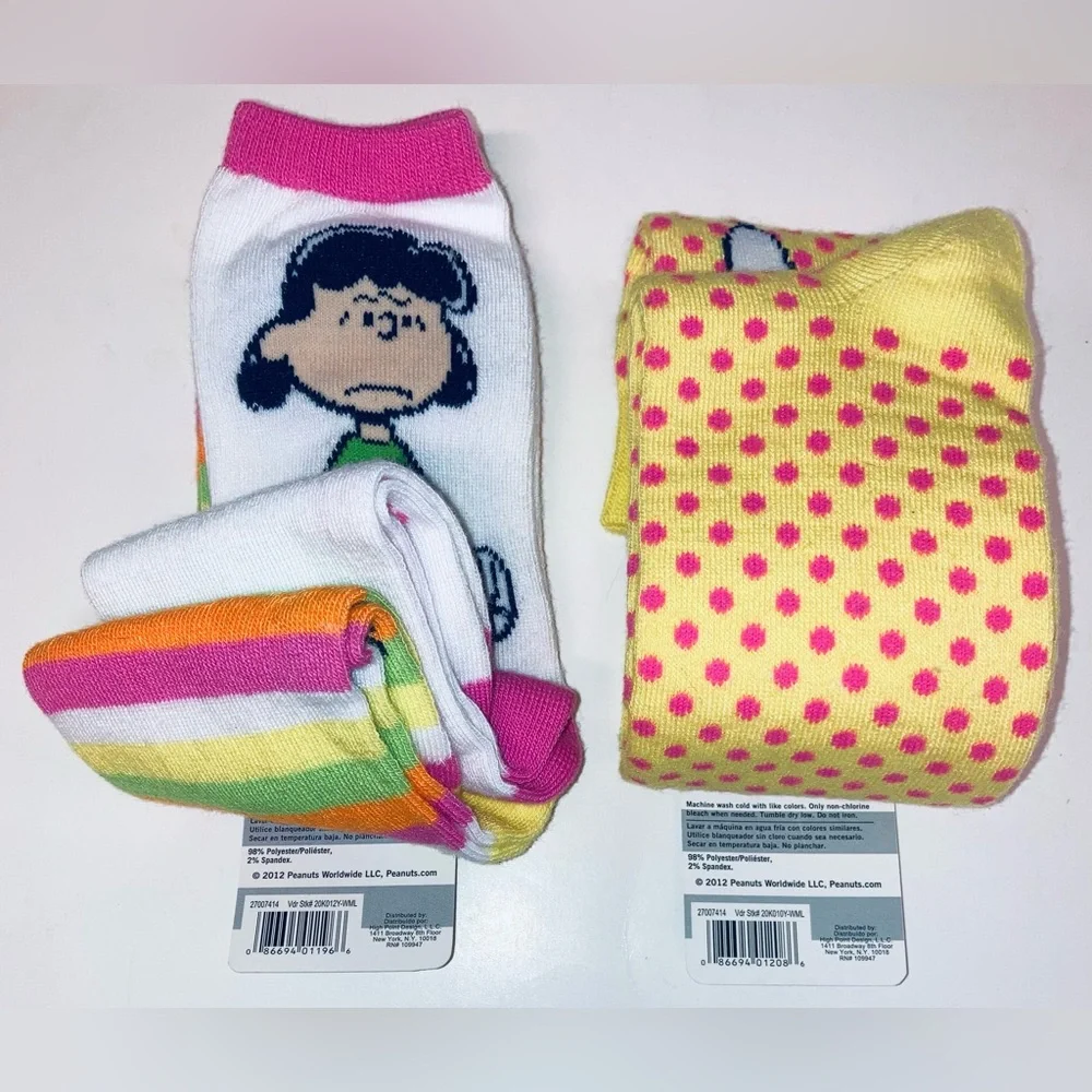 Peanuts Snoopy & Lucy Socks - NEW! Set of 2.